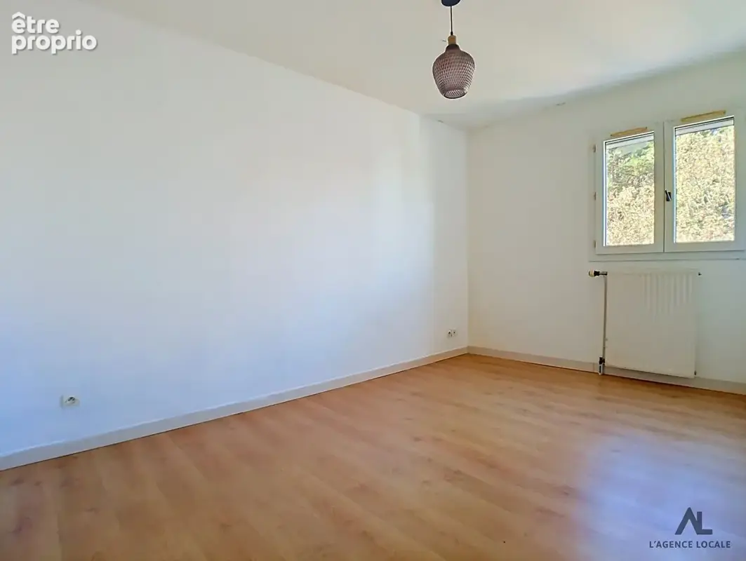 REZÉ ? Appartement Duplex avec jardin et grand garage - photo 8