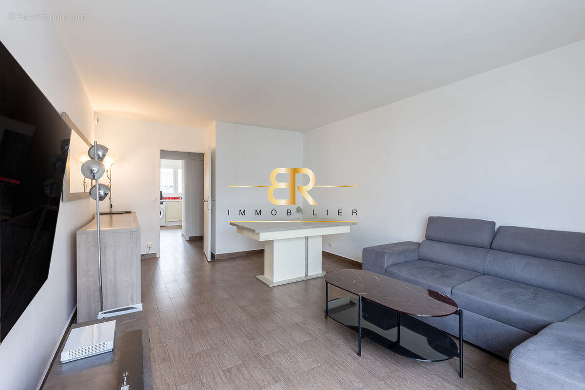 Appartement à COLOMBES