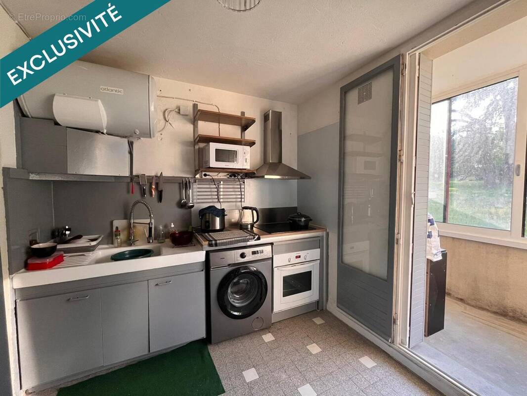 Photo 1 - Appartement à PIERRE-BENITE