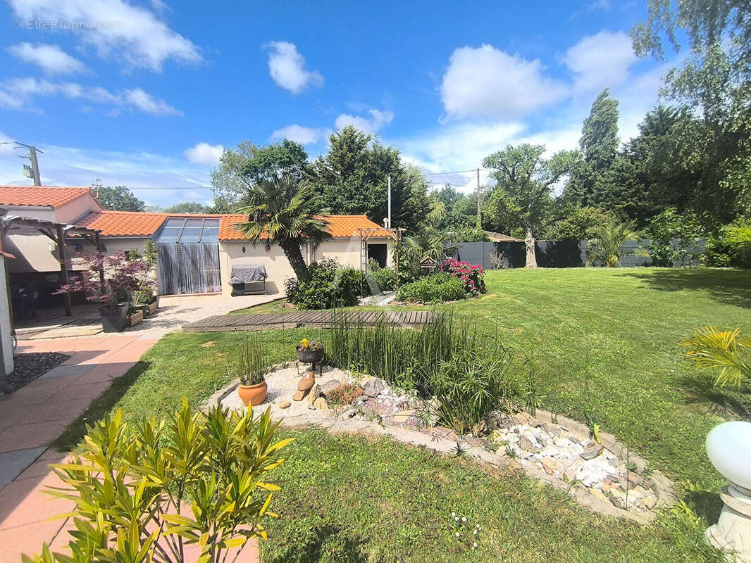Maison à GROSBREUIL