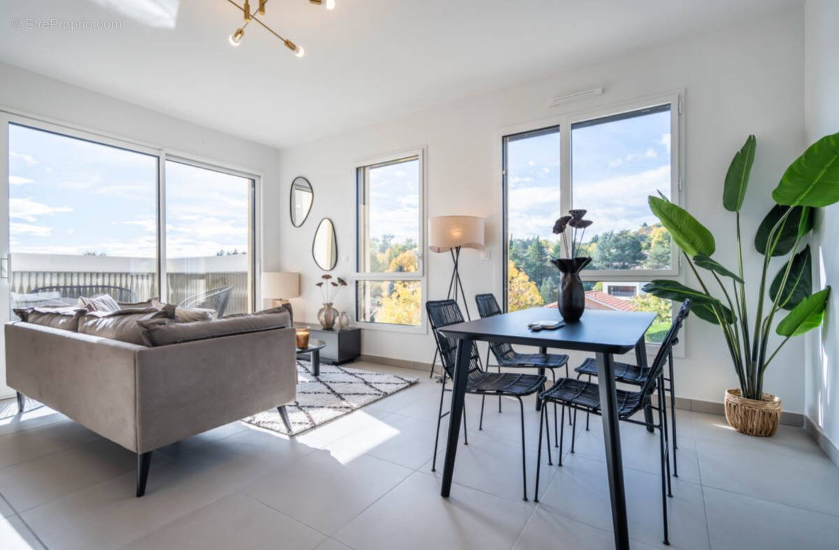 Appartement à COLLONGES-AU-MONT-D&#039;OR