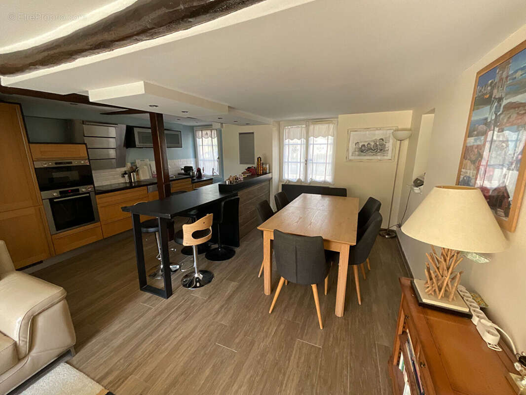 Exclusivité ** maurecourt ** corp de ferme en parfait état général ** - photo 10