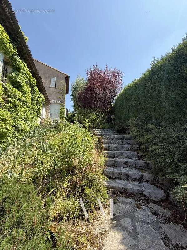 Villa T6 de 275 m² + sous-sol 180 m²/ 2548m² - photo 29