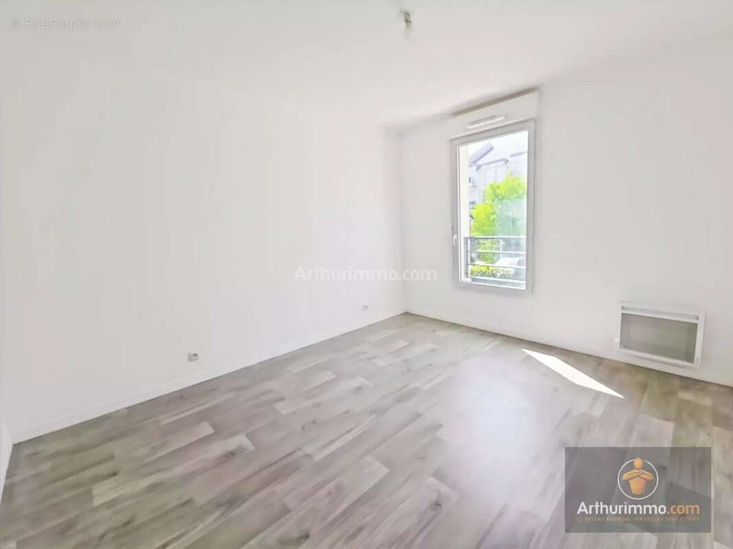 Appartement à MENNECY