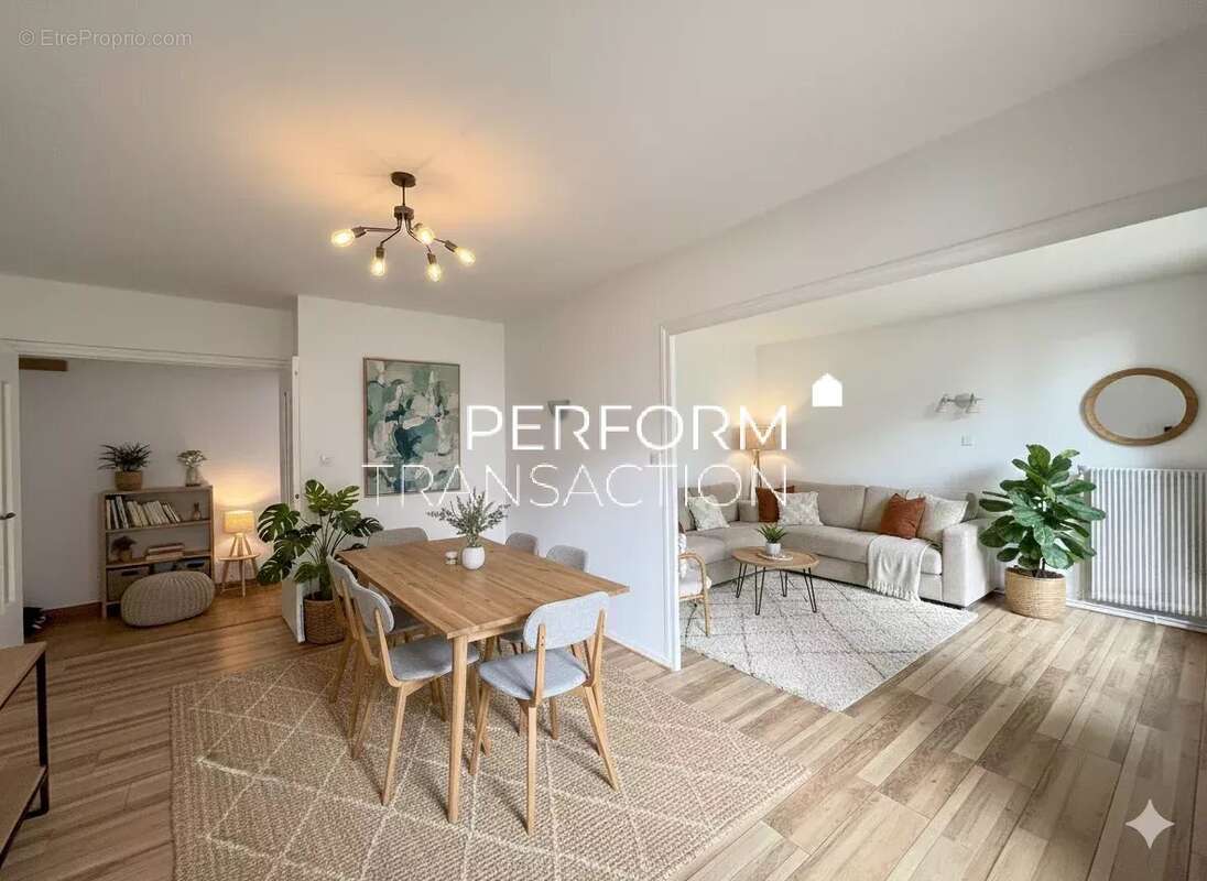 Appartement à SAINT-MARTIN-D'HERES