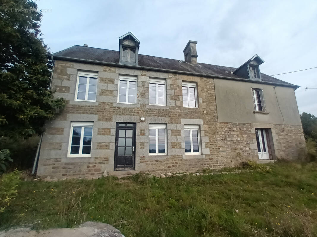 Maison à LANDELLES-ET-COUPIGNY