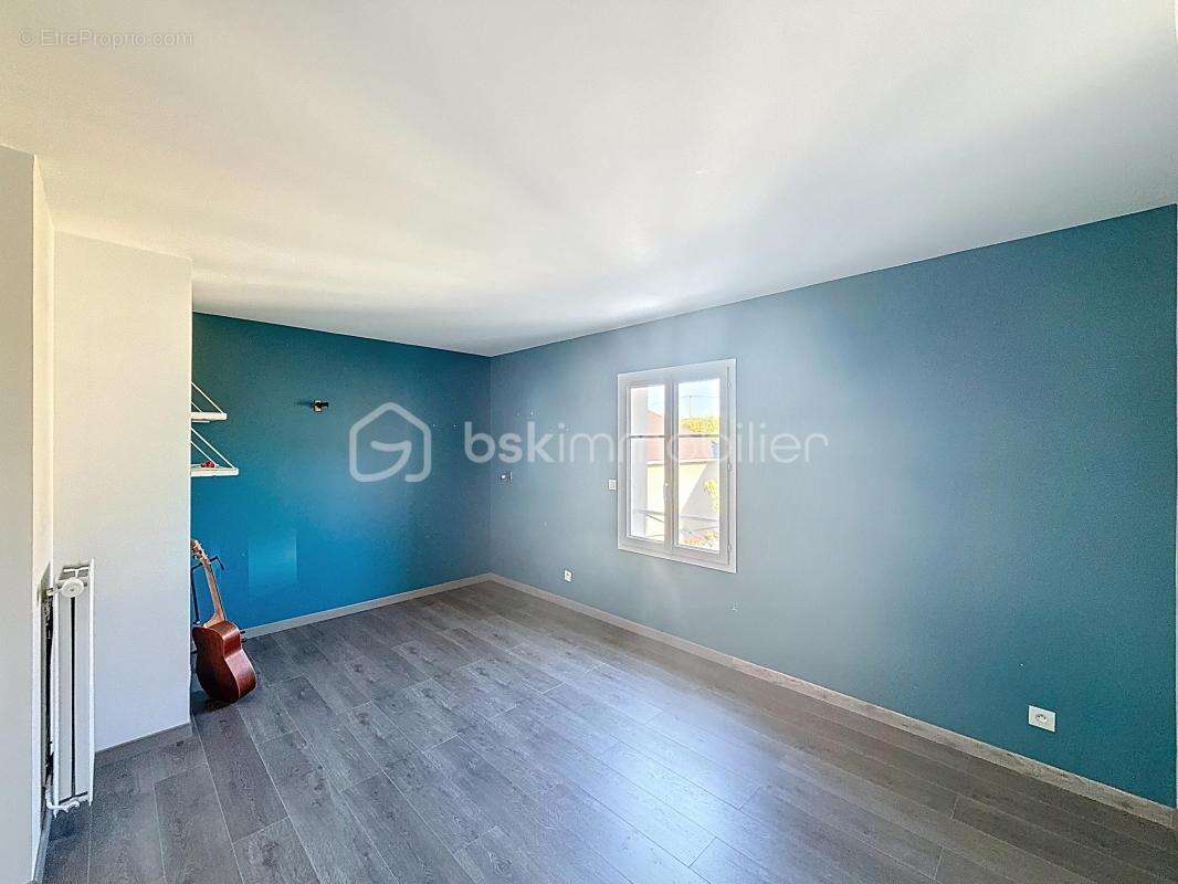 Maison à LES PAVILLONS-SOUS-BOIS