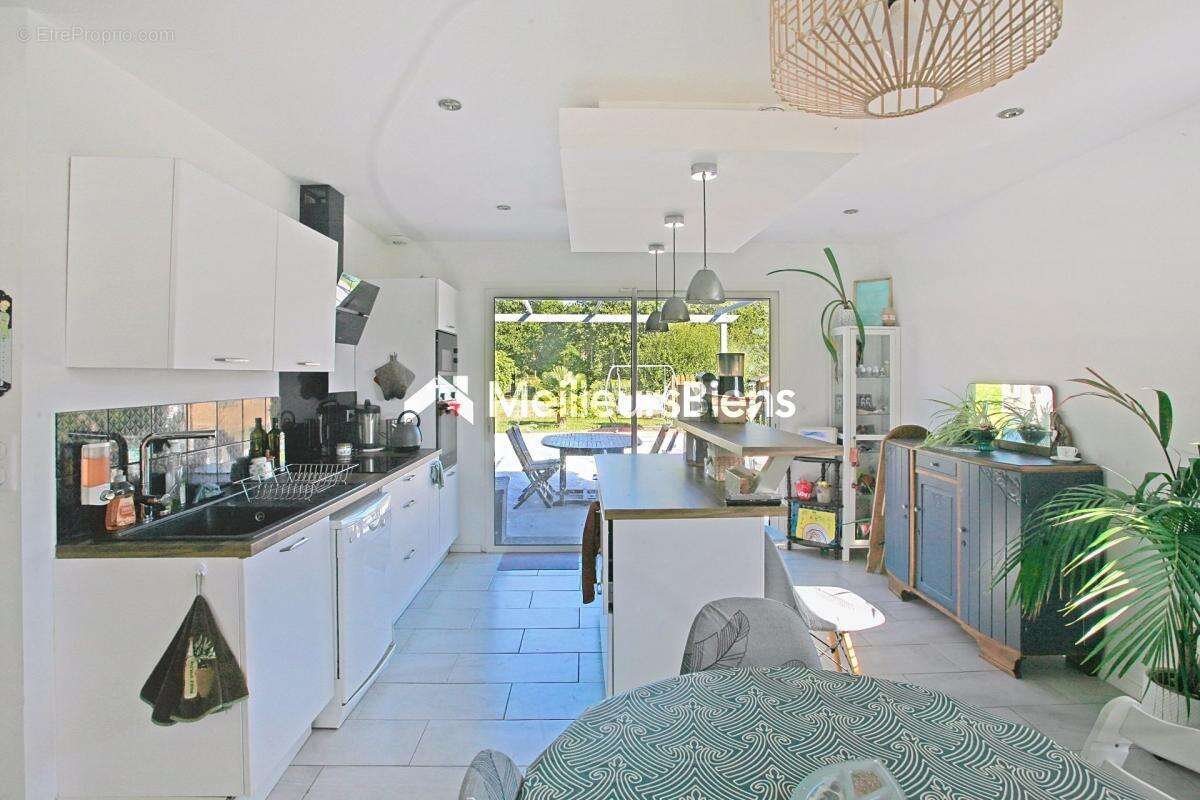 Maison à SAINT-SELVE