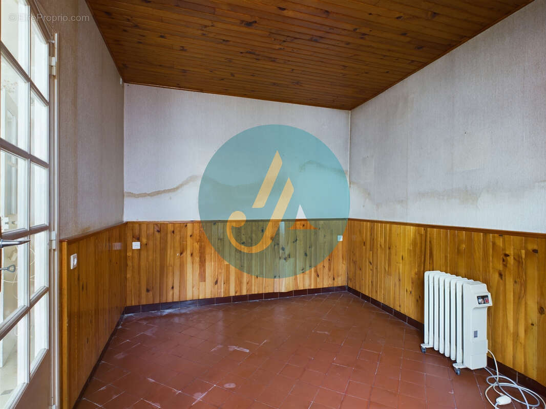 Maison de village polyvalente à Arquian : résidence principale, secondaire ou investissement locatif - photo 11