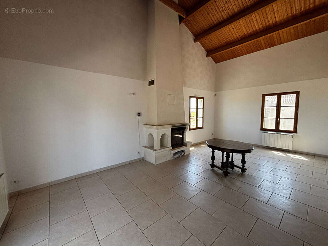 Maison à BOUIN