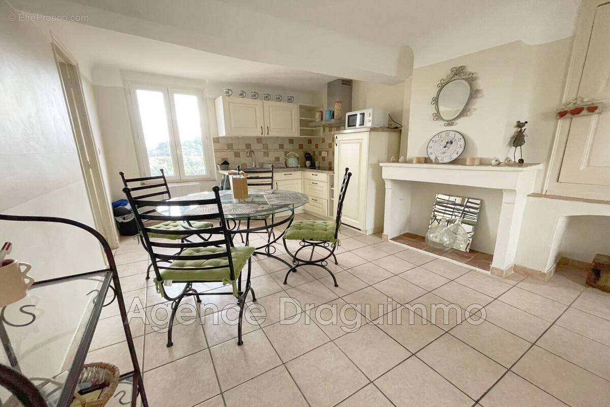 Appartement à FLAYOSC