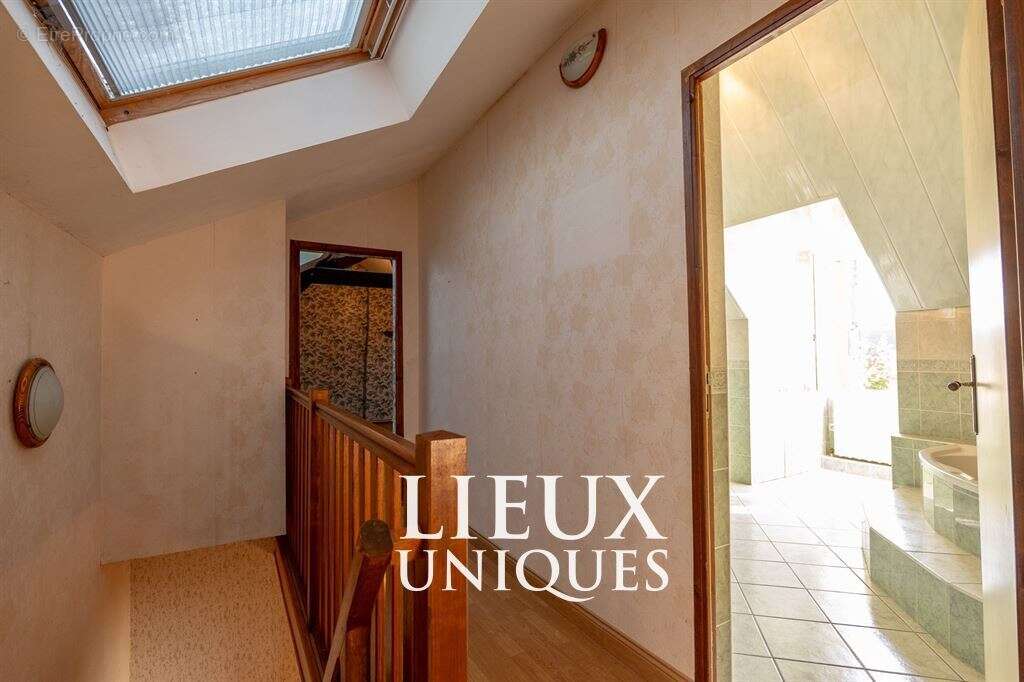 Lieux uniques ® x propriétés privées propose ancien couvent de 173 m² sur un terrain de 1.600 m² - a - photo 24