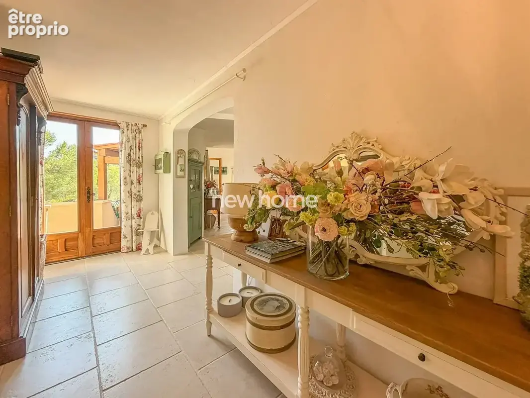 Élégante Villa Provençale avec Vue Mer - photo 9