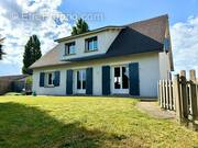 Maison à TREMBLAY-LES-VILLAGES