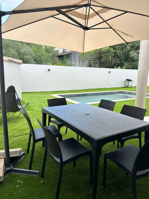 Maison à LA CALMETTE