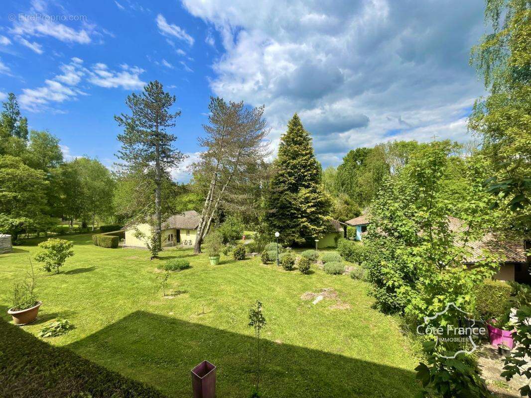 Appartement à PEYRAT-DE-BELLAC