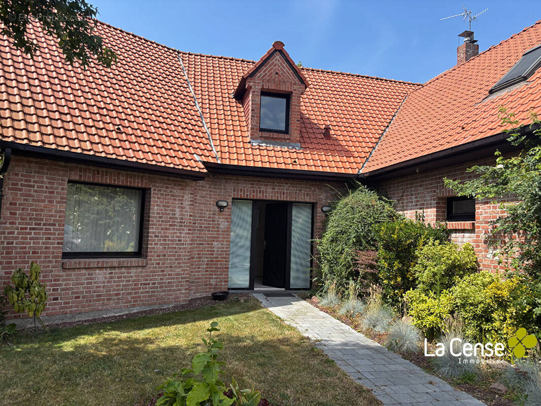 Maison à SAINGHIN-EN-MELANTOIS