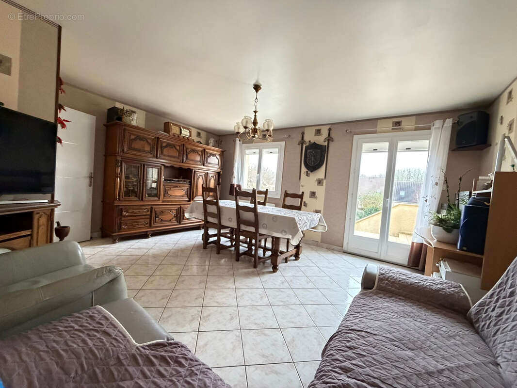 Maison à MITRY-MORY