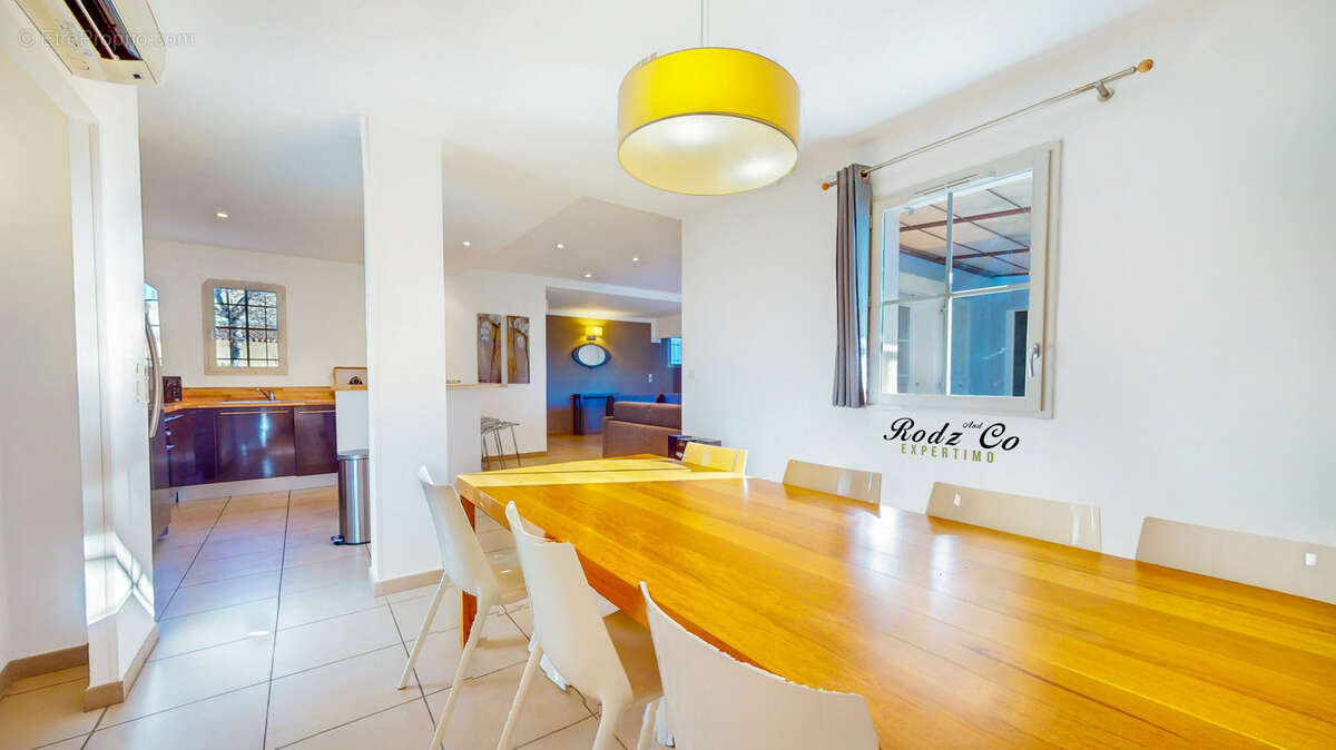 Maison à SAINT-SATURNIN-LES-APT