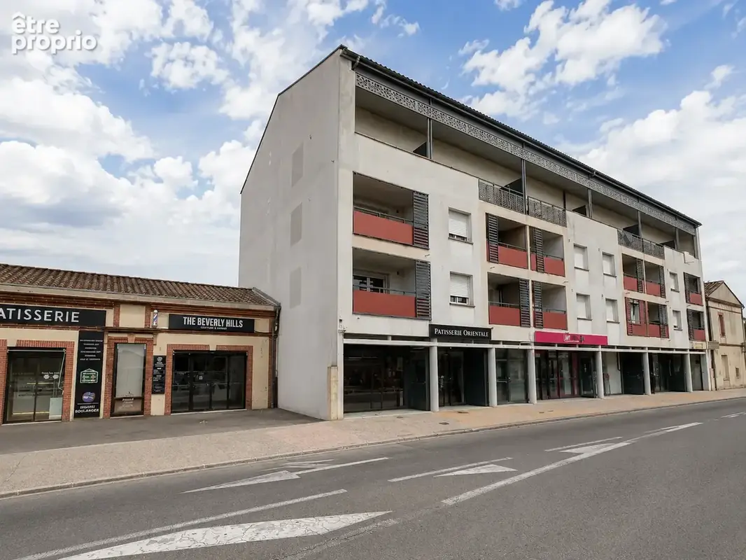 Aucamville Centre T3 en duplex avec terrasse et parking - photo 7