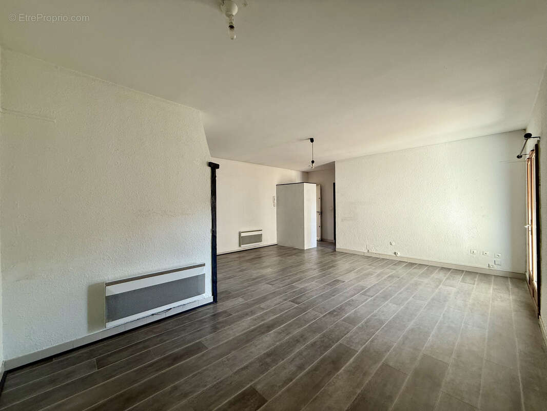 Appartement à FLORENSAC