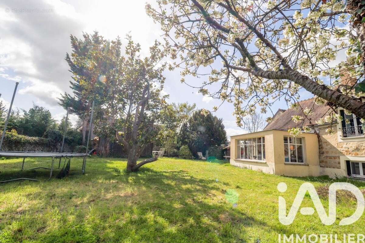 Photo 2 - Maison à VAYRES-SUR-ESSONNE