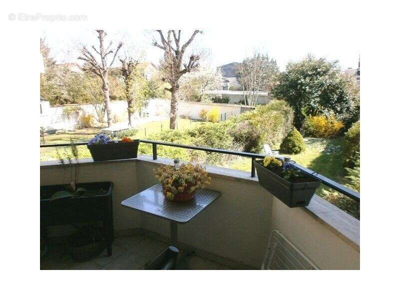 Appartement à LE PERREUX-SUR-MARNE