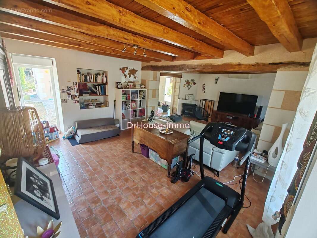 Maison 8 pièces 211 m² à vendre à Antogny-Le-Tillac (37800) - photo 6