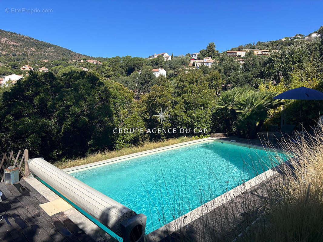 Maison à LES ISSAMBRES