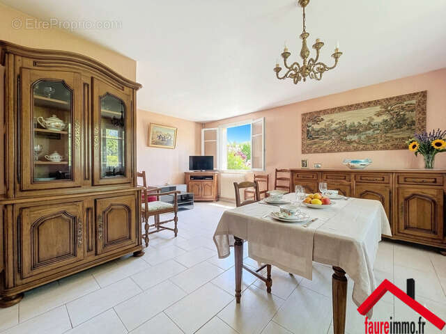 Maison à PERPEZAC-LE-NOIR