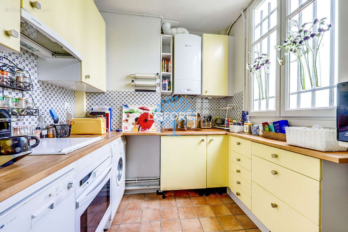 Appartement à PARIS-12E