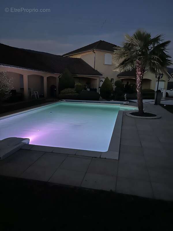 Maison à MONTALIEU-VERCIEU