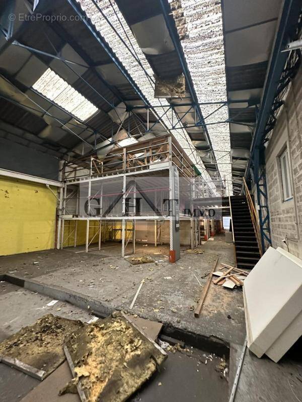 Commerce à ROMAINVILLE