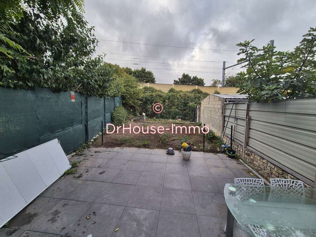 Maison à LES MUREAUX