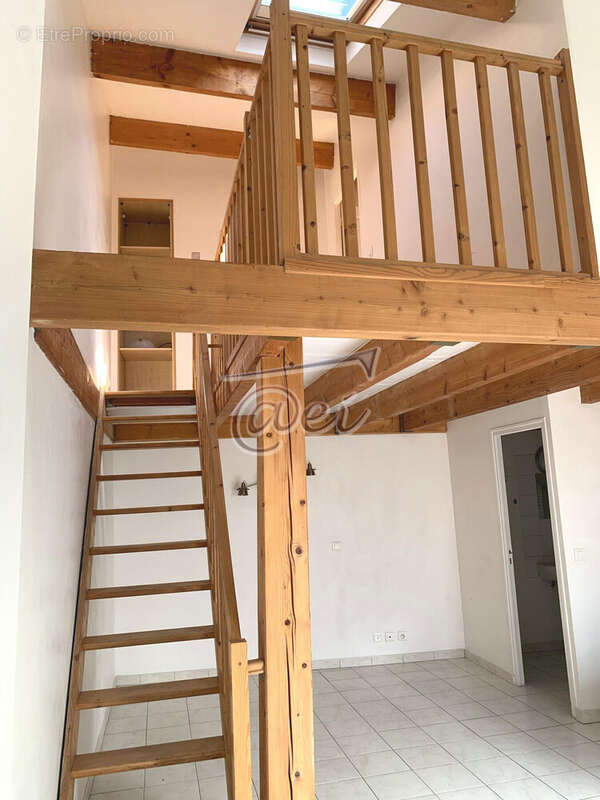 Appartement à SAINT-MAXIMIN-LA-SAINTE-BAUME