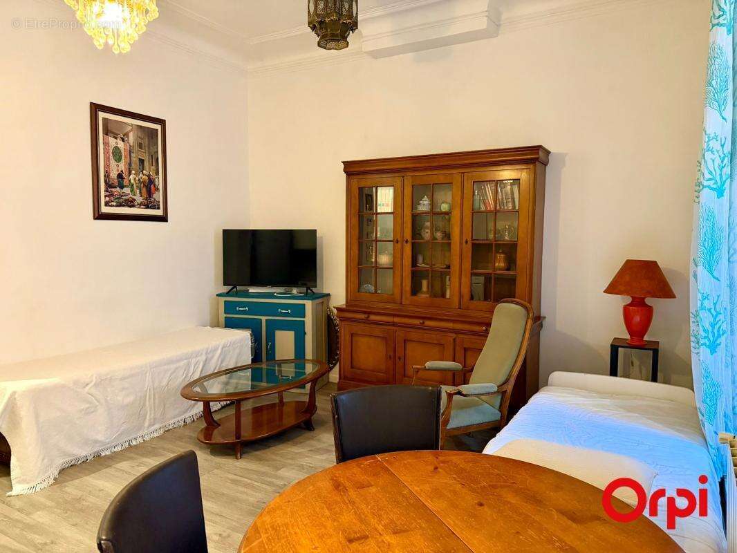 Appartement à MARSEILLE-3E