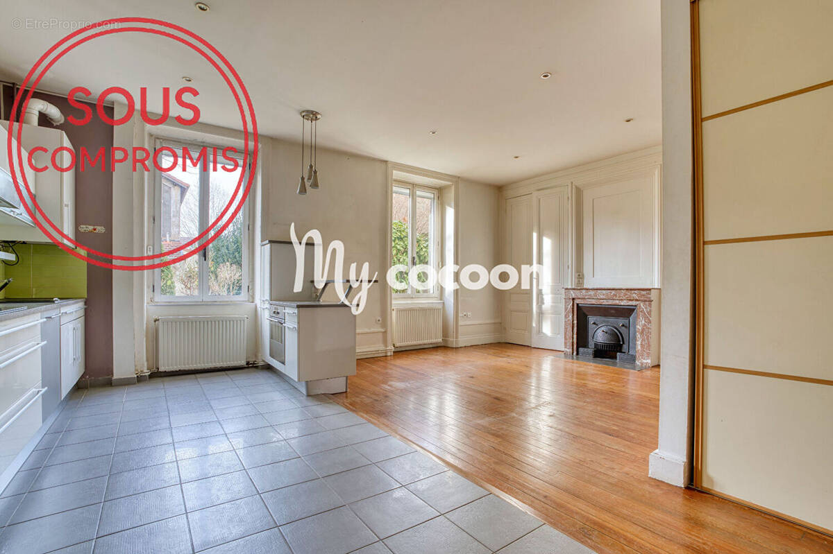 Appartement à LYON-8E