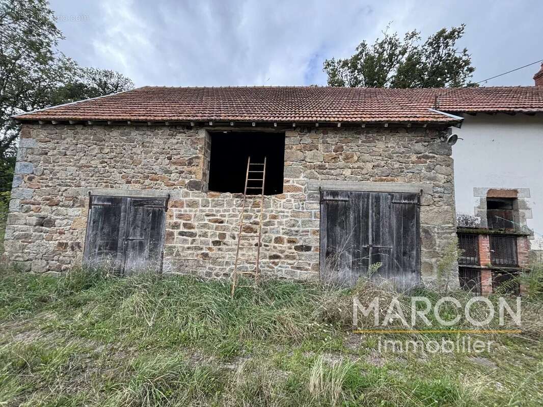Maison à CHAMBON-SUR-VOUEIZE
