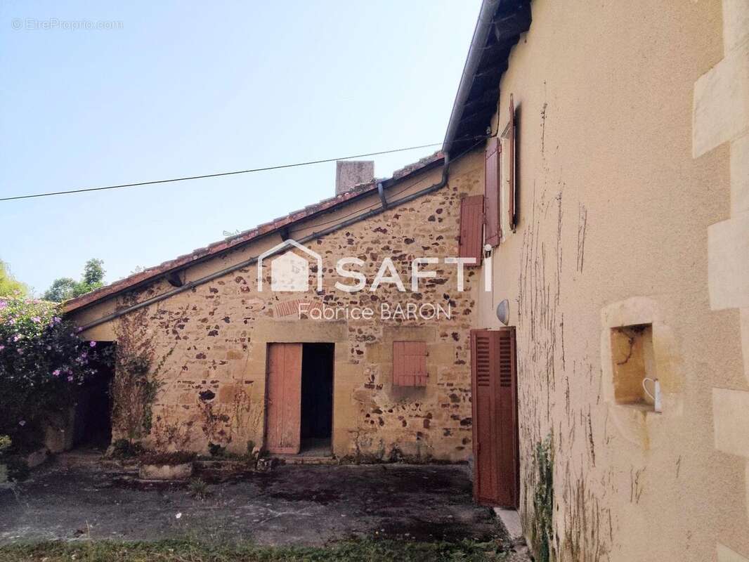 Photo 2 - Maison à PRESSAC