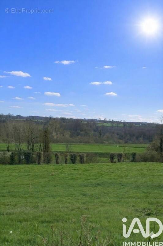 Photo 1 - Terrain à PLENEE-JUGON