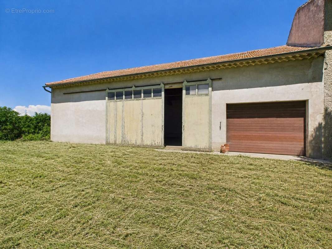Maison à ROBION