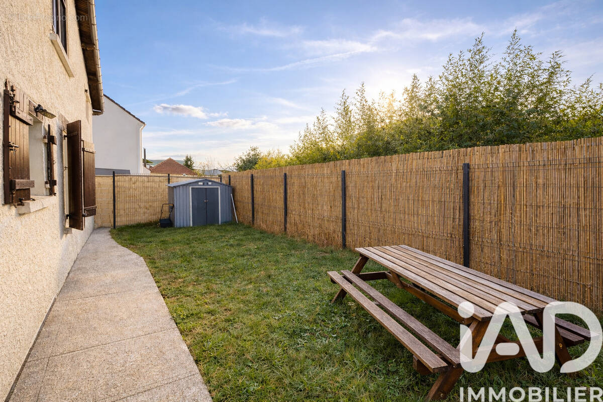 Photo 1 - Appartement à SAINTE-GENEVIEVE-DES-BOIS