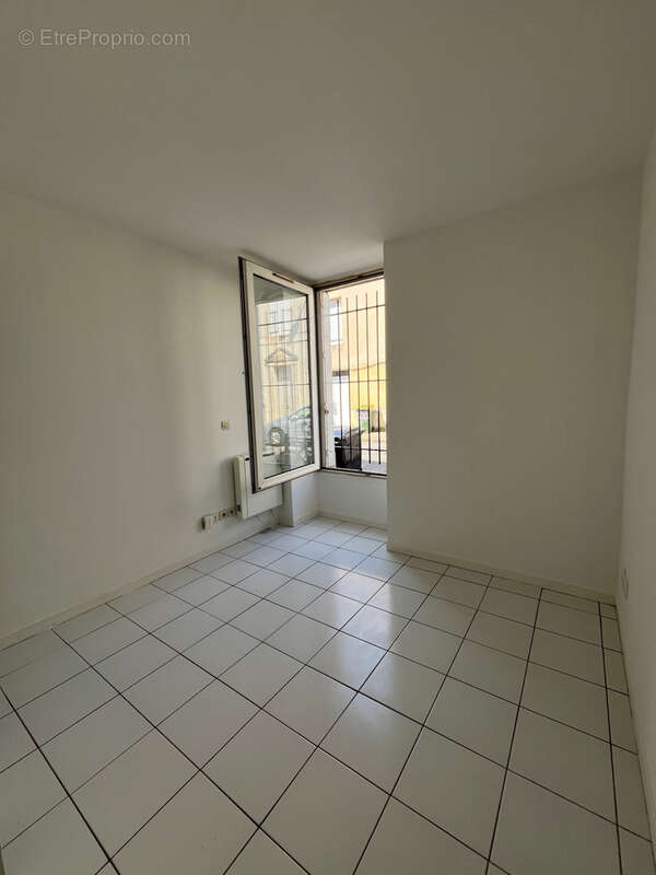 Investissement studio 13m2  - bordeaux proche victoire - photo 2