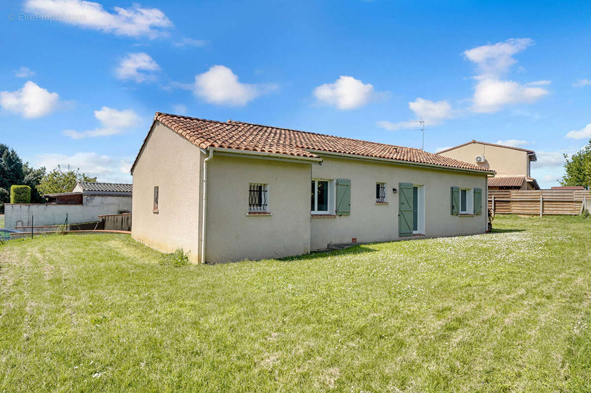 Maison à SAINT-GENIES-BELLEVUE