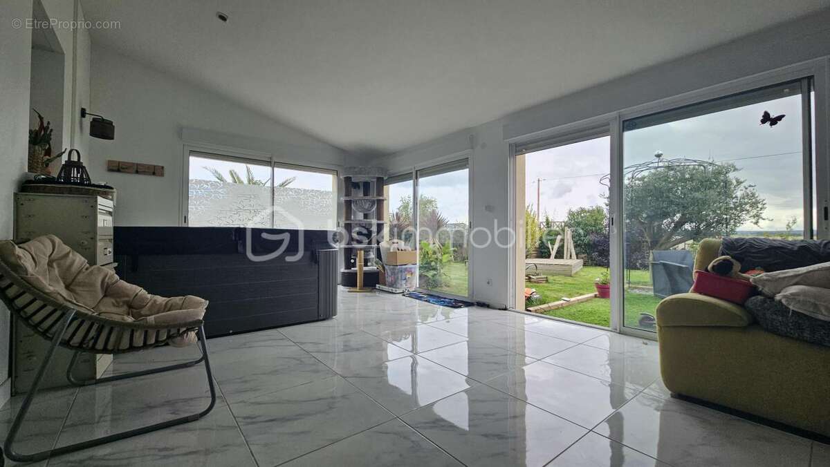 Maison à SAINT-SAUVEUR