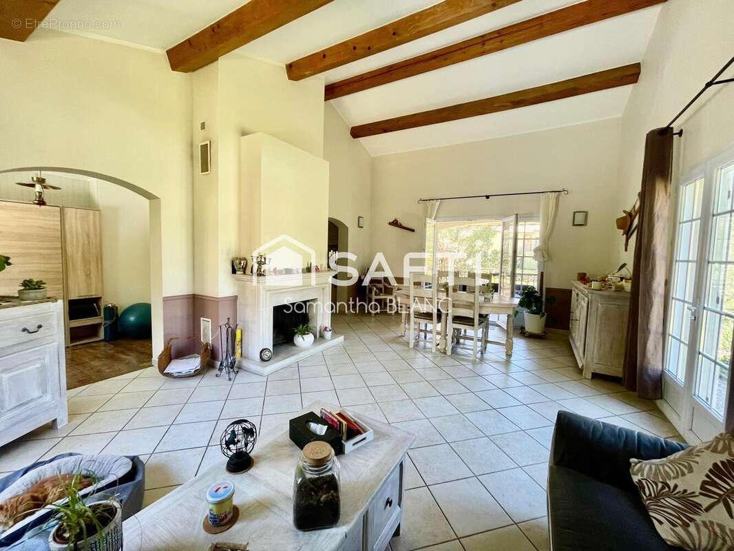 Photo 2 - Maison à LA VALETTE-DU-VAR