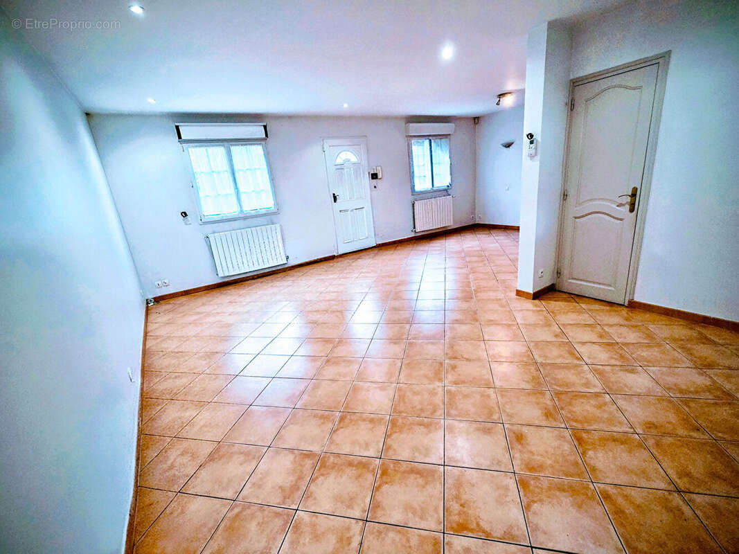 Maison à TREMBLAY-EN-FRANCE