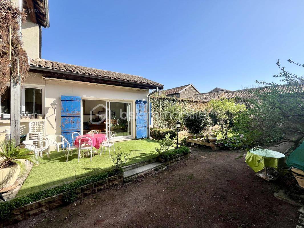 Appartement à CRECHES-SUR-SAONE