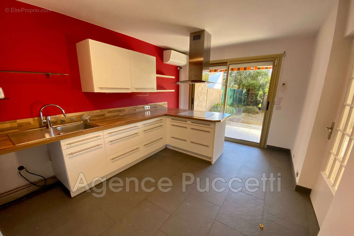 Appartement à VENCE