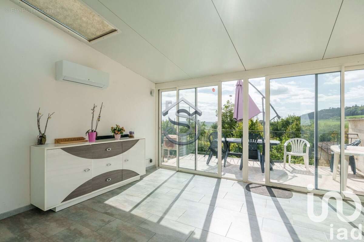 Photo 2 - Maison à COLOMBEY-LES-BELLES